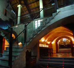 La abadia de Trujillo disco bar en la calle Garcia